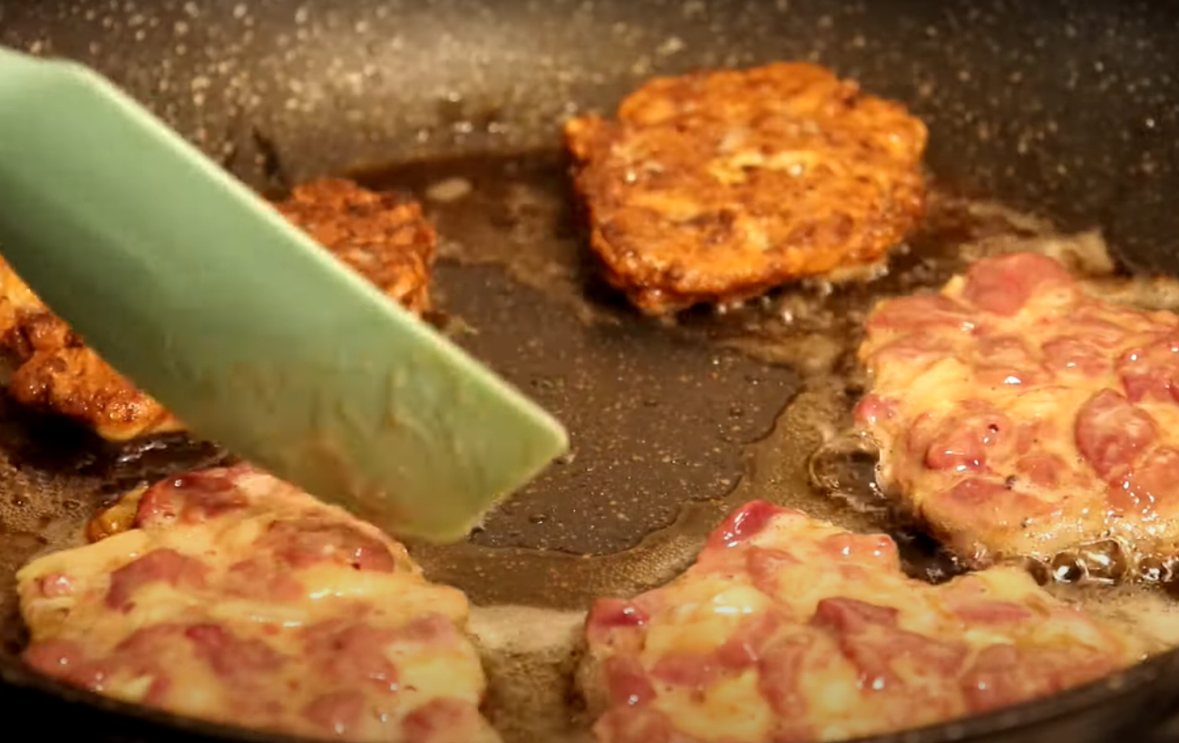 Рубленые котлеты из печенки: полезное блюдо по невероятно простому рецепту